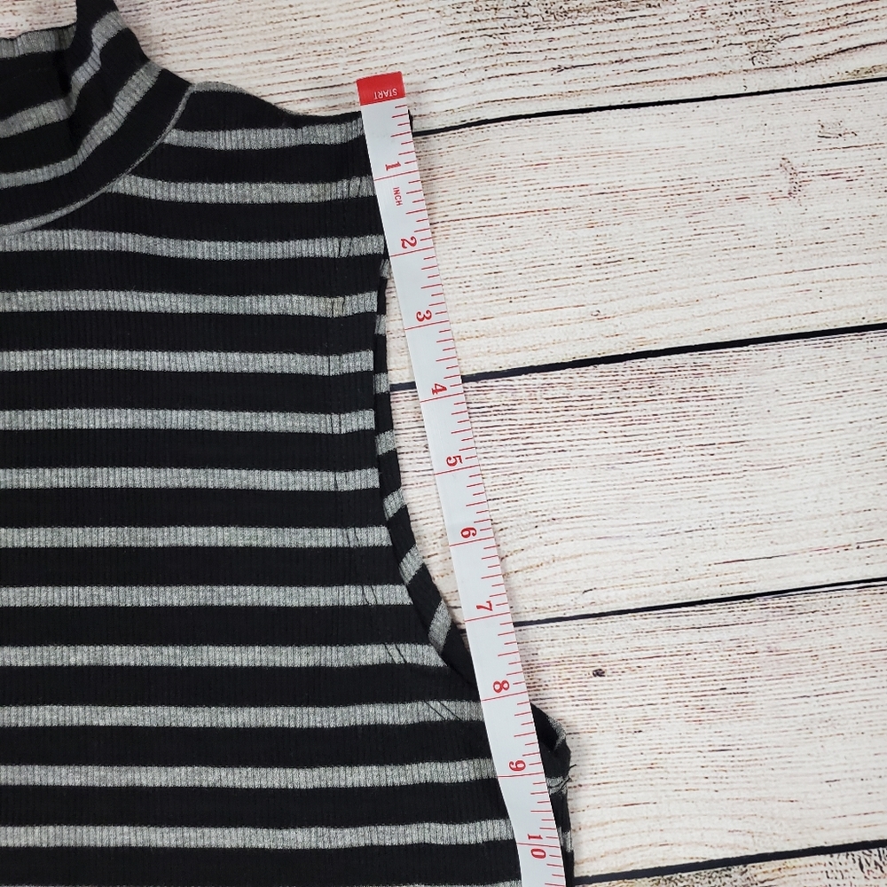 Poof! New York NWT mock neck striped tank grey/blk - Picture 8 of 8